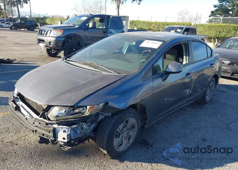 2013 Honda Civic Lx z USA, uszkodzony, nr VIN 19XFB2F56DE235390